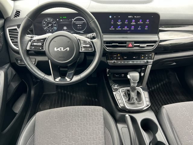 Used 2024 Kia Seltos S FWD image 2