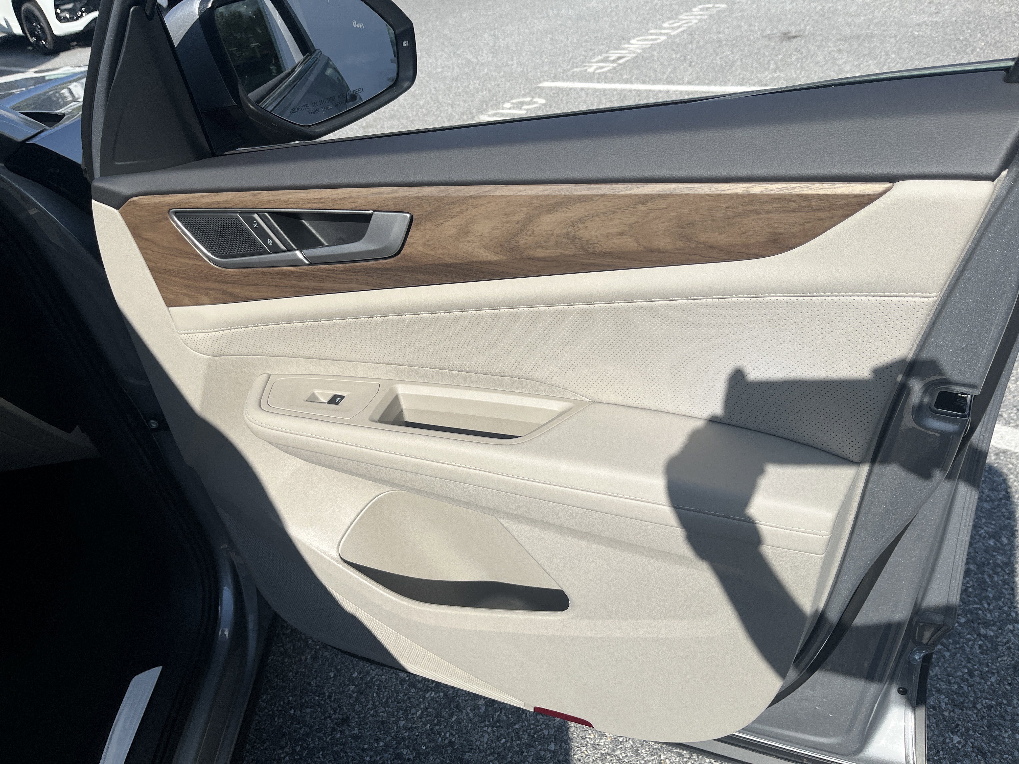 New 2026 Volkswagen Atlas SE image 25