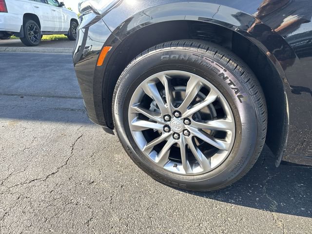 Used 2022 Buick Enclave Avenir w/ Avenir Technology Package AWD/4WD image 8