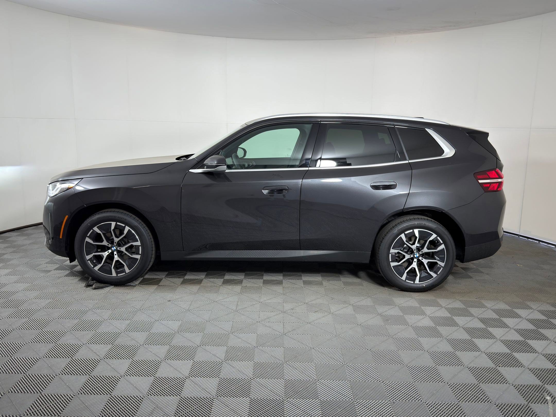 Used 2026 BMW X3 xDrive30i AWD/4WD image 2