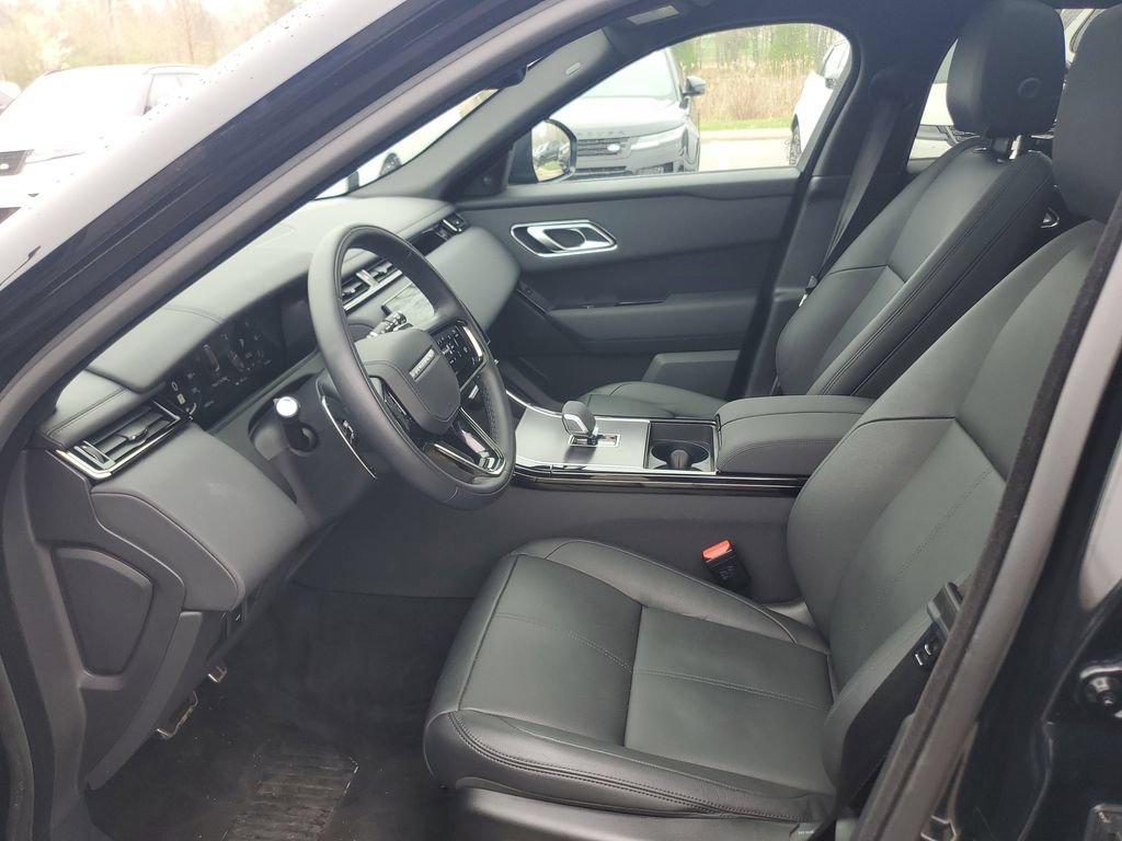 Used 2026 Land Rover Range Rover Velar Dynamic SE AWD/4WD image 13