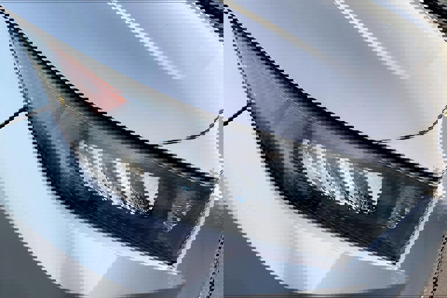 Used 2019 Toyota RAV4 LE image 27