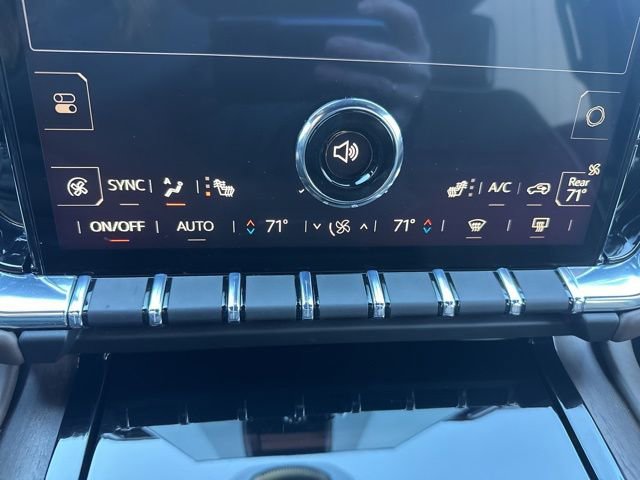 Used 2025 GMC Yukon Denali Ultimate w/ LPO, Floor Liner Package image 28