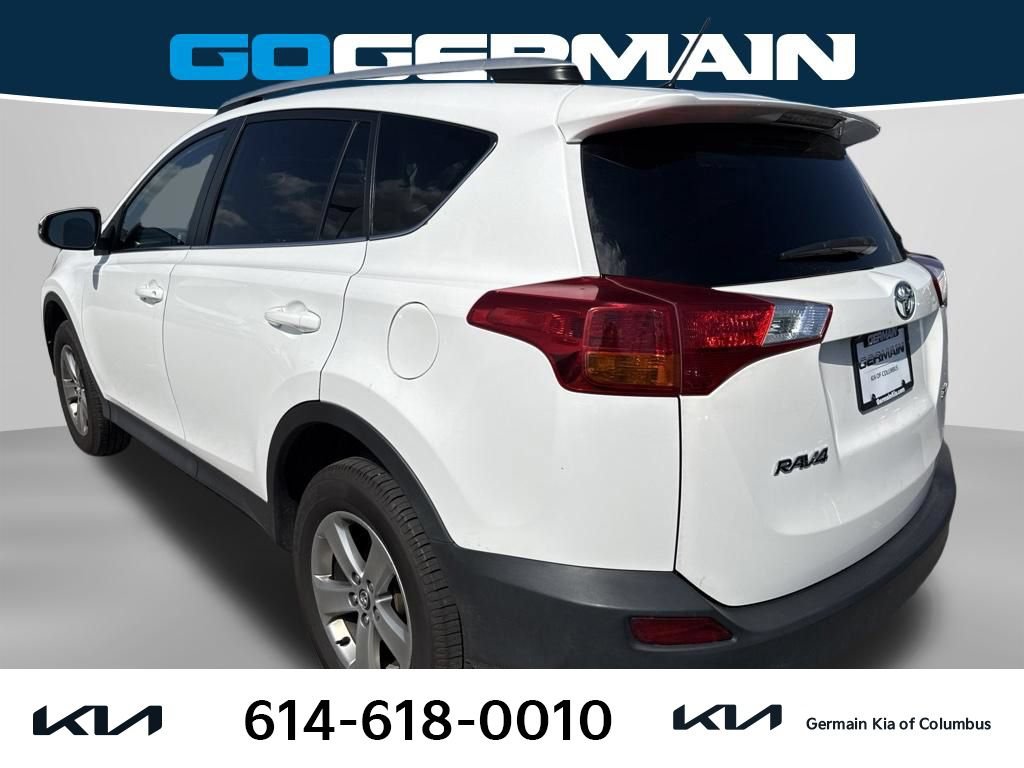 Used 2015 Toyota RAV4 XLE FWD image 2