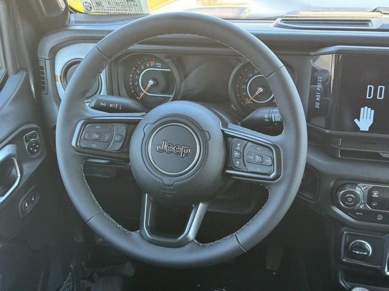 New 2026 Jeep Gladiator Sport AWD/4WD image 7