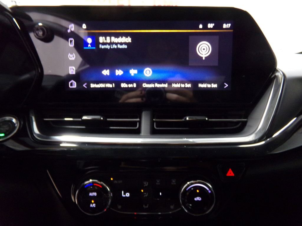 New 2025 Chevrolet Trax ACTIV w/ Driver Confidence Package image 17