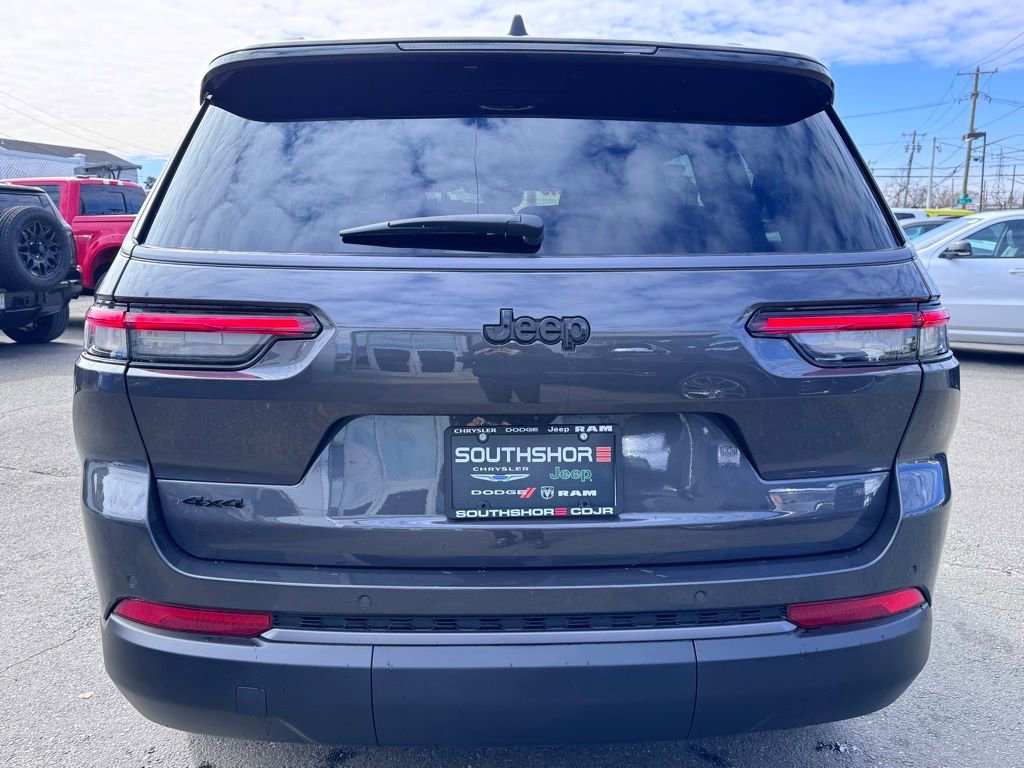 New 2026 Jeep Grand Cherokee L Limited w/ Limited Altitude Package AWD/4WD image 6