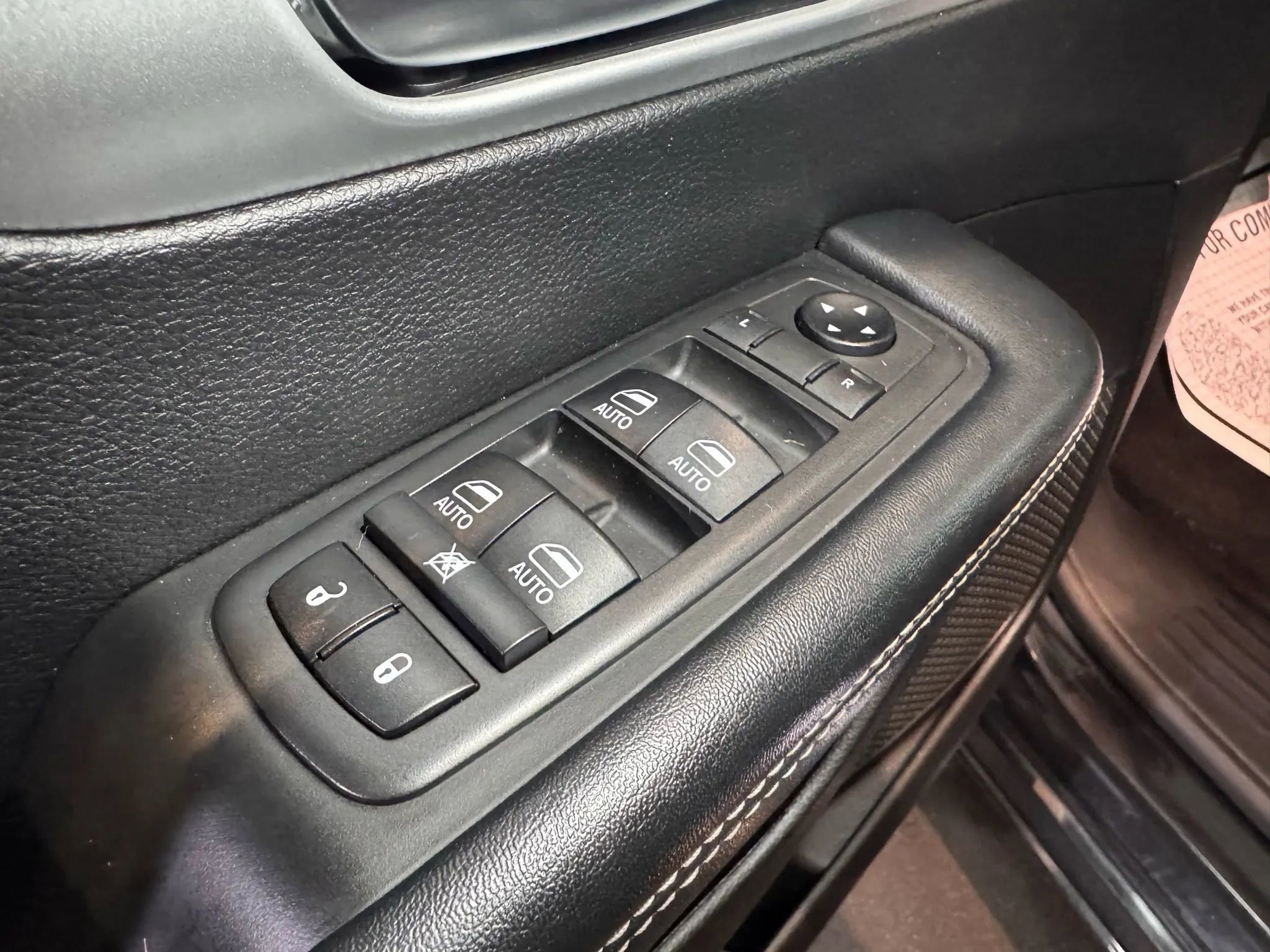 Used 2019 Chrysler Pacifica Touring-L Plus w/ Advanced Safetytec Group FWD image 28