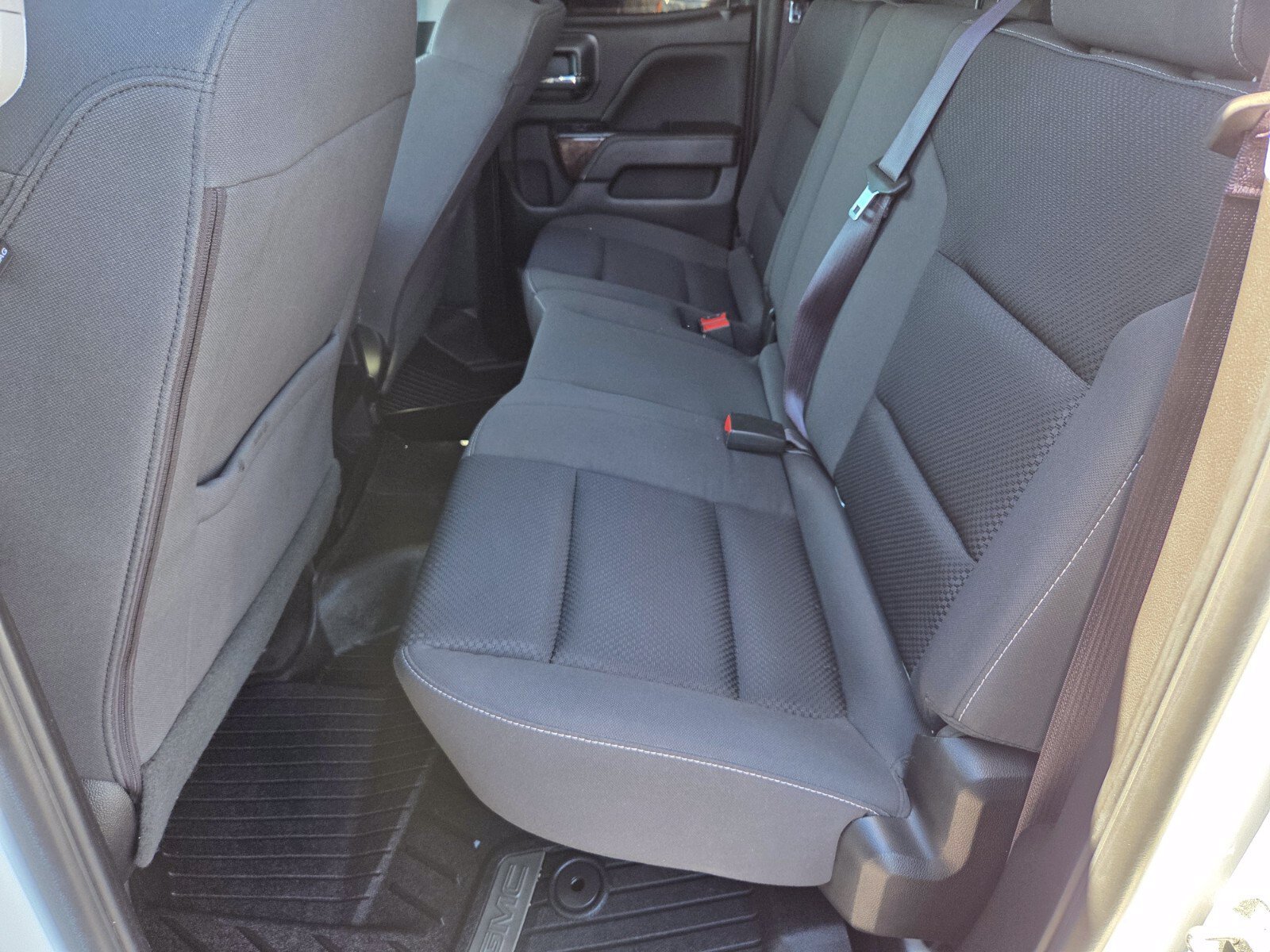 Used 2017 GMC Sierra 2500 SLE w/ HD SLE Preferred Plus Package AWD/4WD image 11