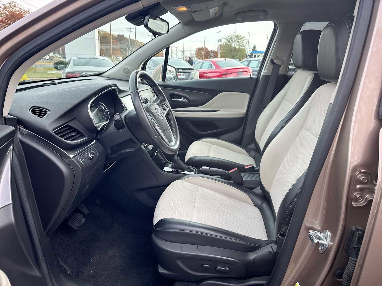 Used 2019 Buick Encore Sport Touring image 11