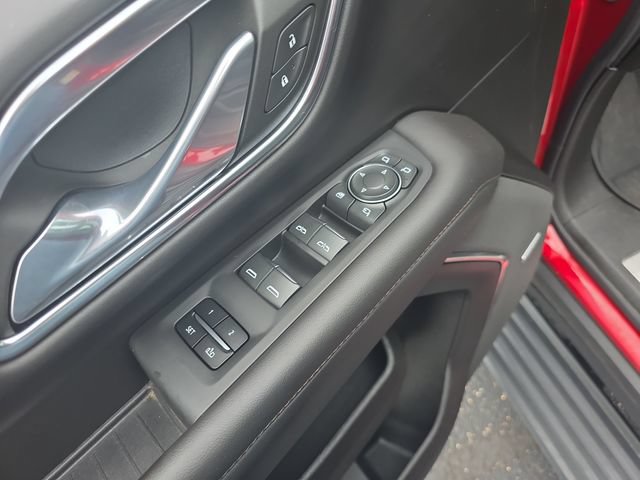Used 2023 Chevrolet Suburban High Country AWD/4WD image 13