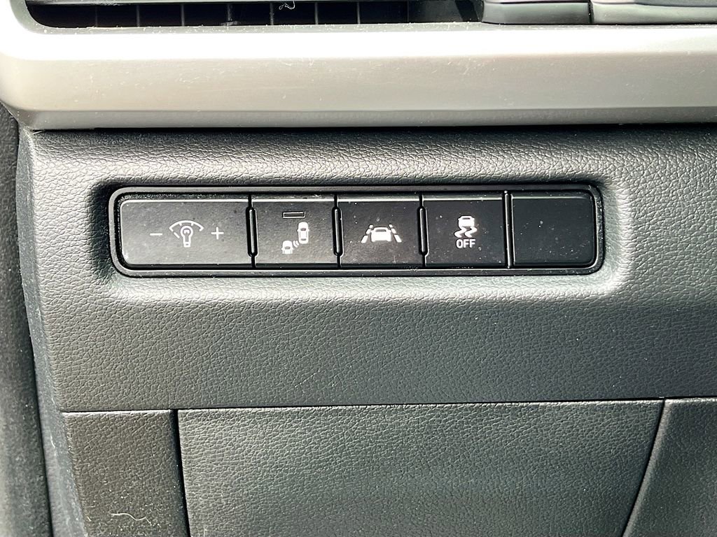 Used 2021 Kia Telluride LX AWD/4WD image 10