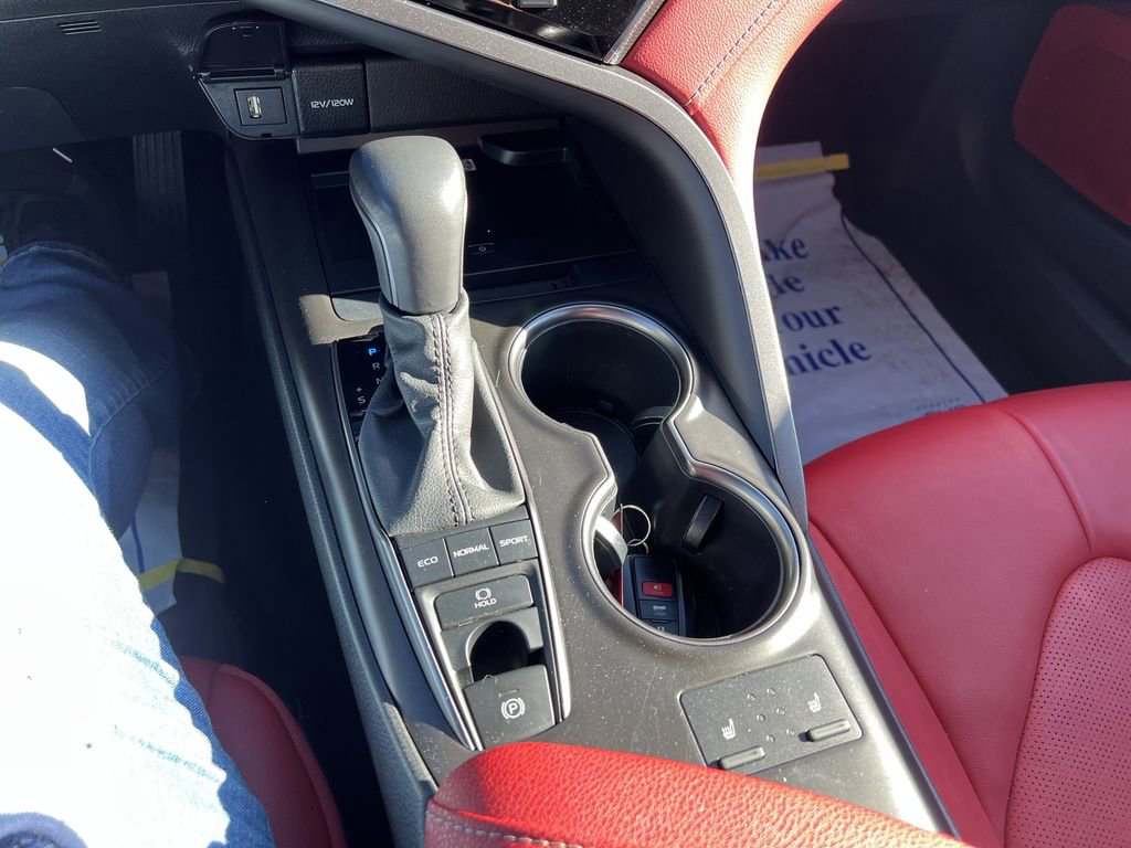 Used 2023 Toyota Camry XSE image 12