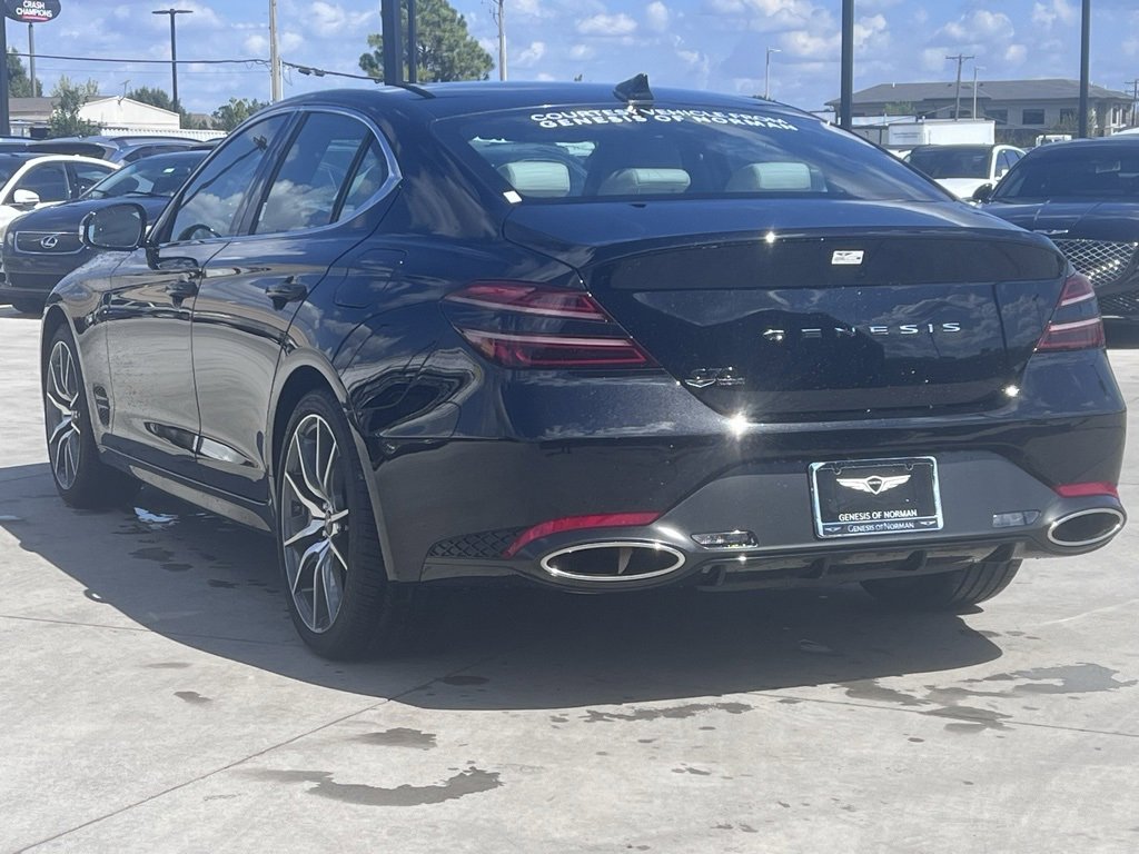 Used 2025 Genesis G70 2.5T image 5
