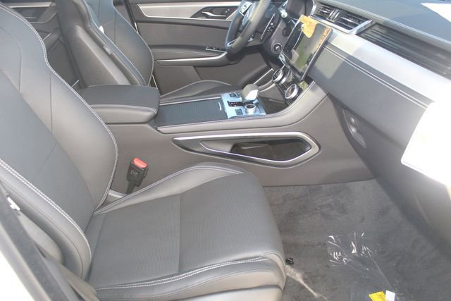 New 2026 Jaguar F-PACE R-Dynamic S image 3