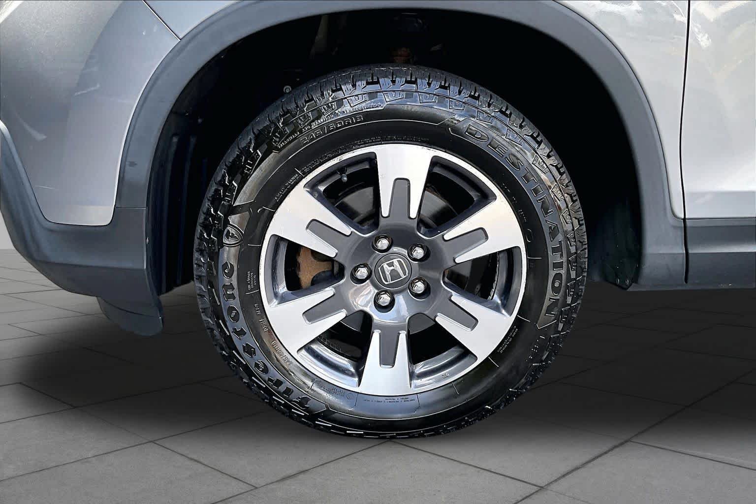 Used 2019 Honda Ridgeline RTL-T image 11