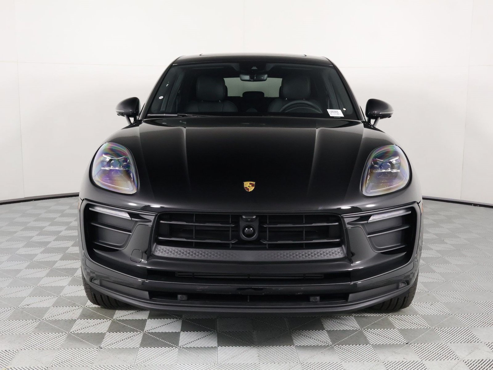 New 2026 Porsche Macan AWD/4WD image 10