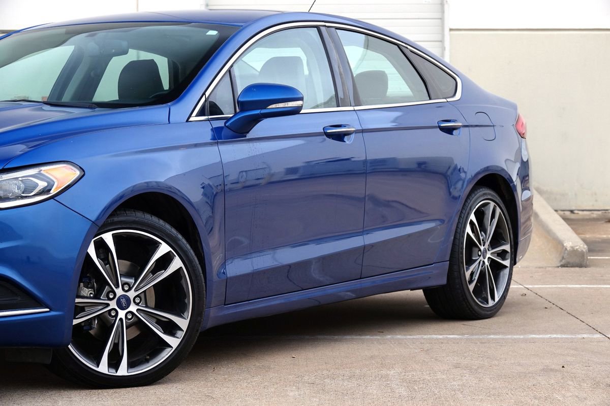 Used 2018 Ford Fusion SE w/ Fusion SE Technology Package image 22