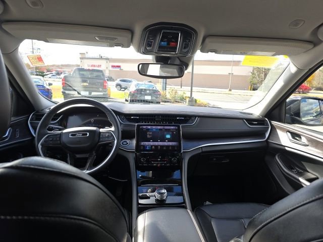 Used 2023 Jeep Grand Cherokee L Limited image 15