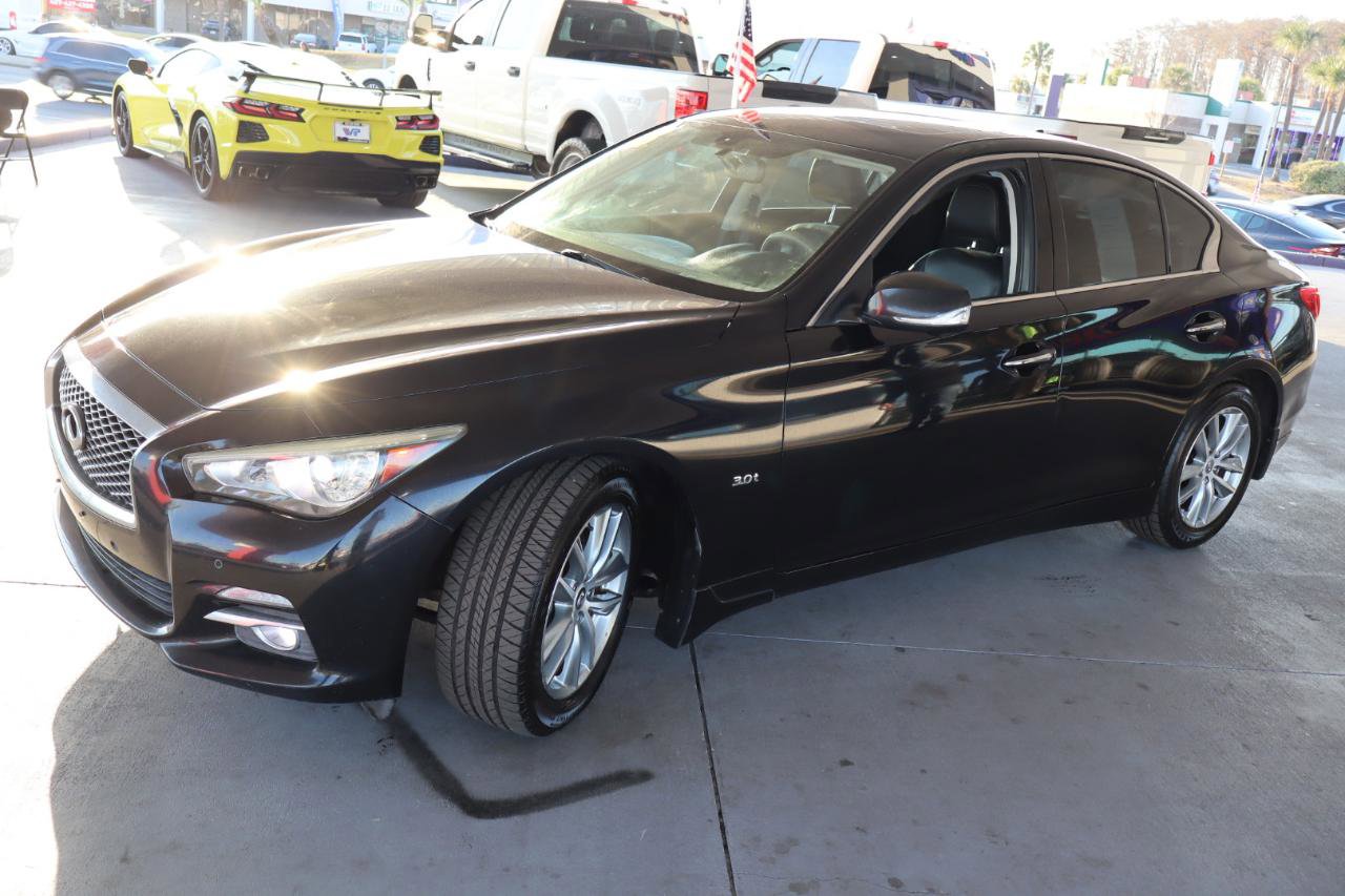 Used 2016 INFINITI Q50 3.0t Premium w/ Driver Assistance Package image 9