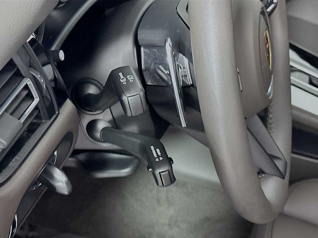 New 2026 Porsche Macan Turbo AWD/4WD image 11