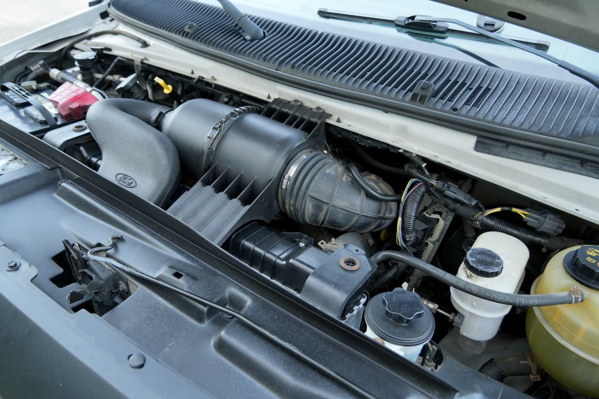 Used 2014 Ford E-150 and Econoline 150 w/ Power Group RWD image 34