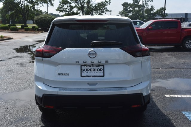 New 2026 Nissan Rogue SV w/ Cold Weather Package FWD image 6