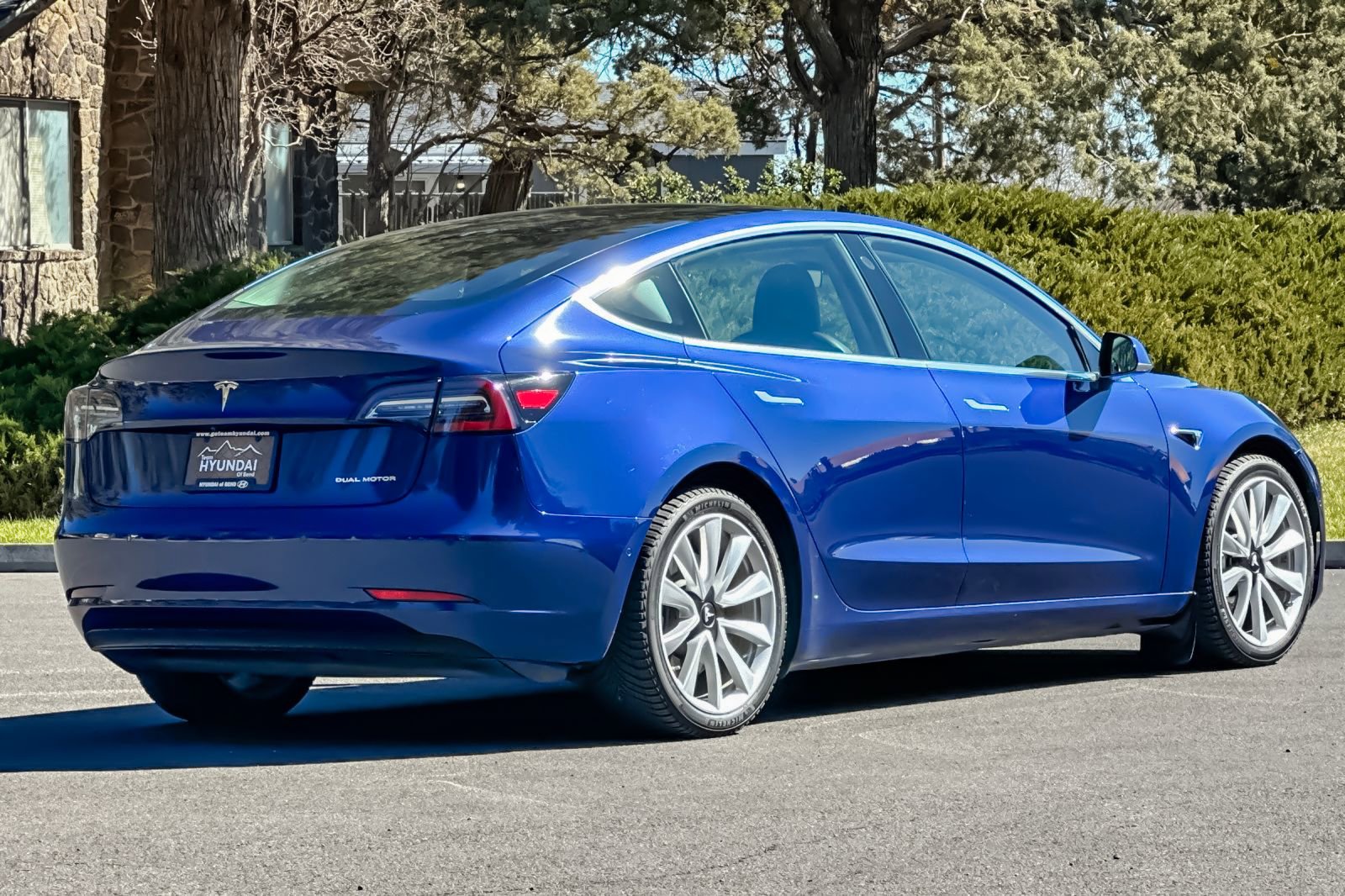 Used 2018 Tesla Model 3 Long Range image 4