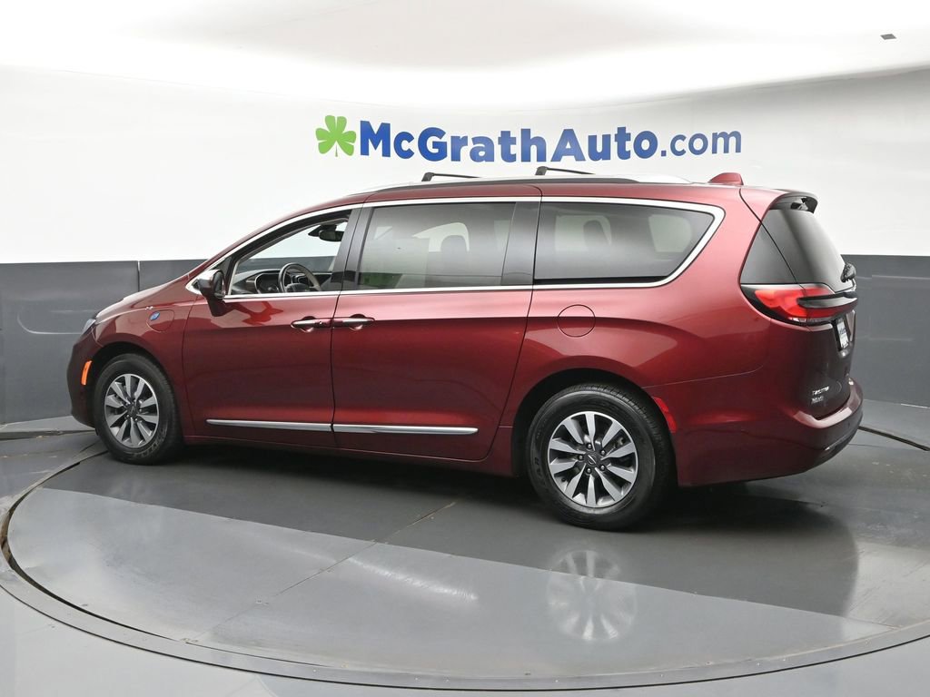 Used 2021 Chrysler Pacifica Limited w/ Premium & Safety Sphere Group image 21