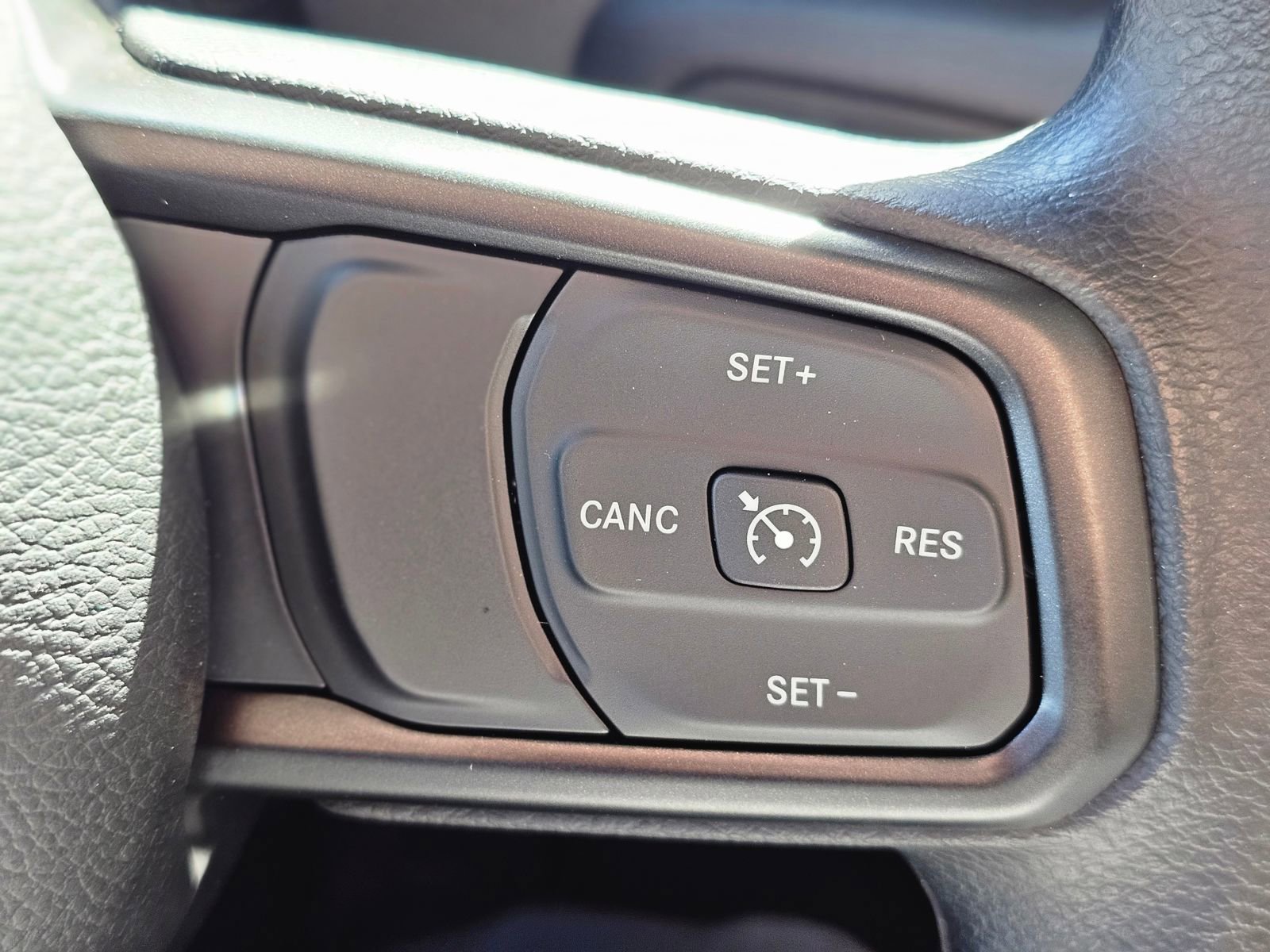 New 2026 Jeep Gladiator Sport image 17