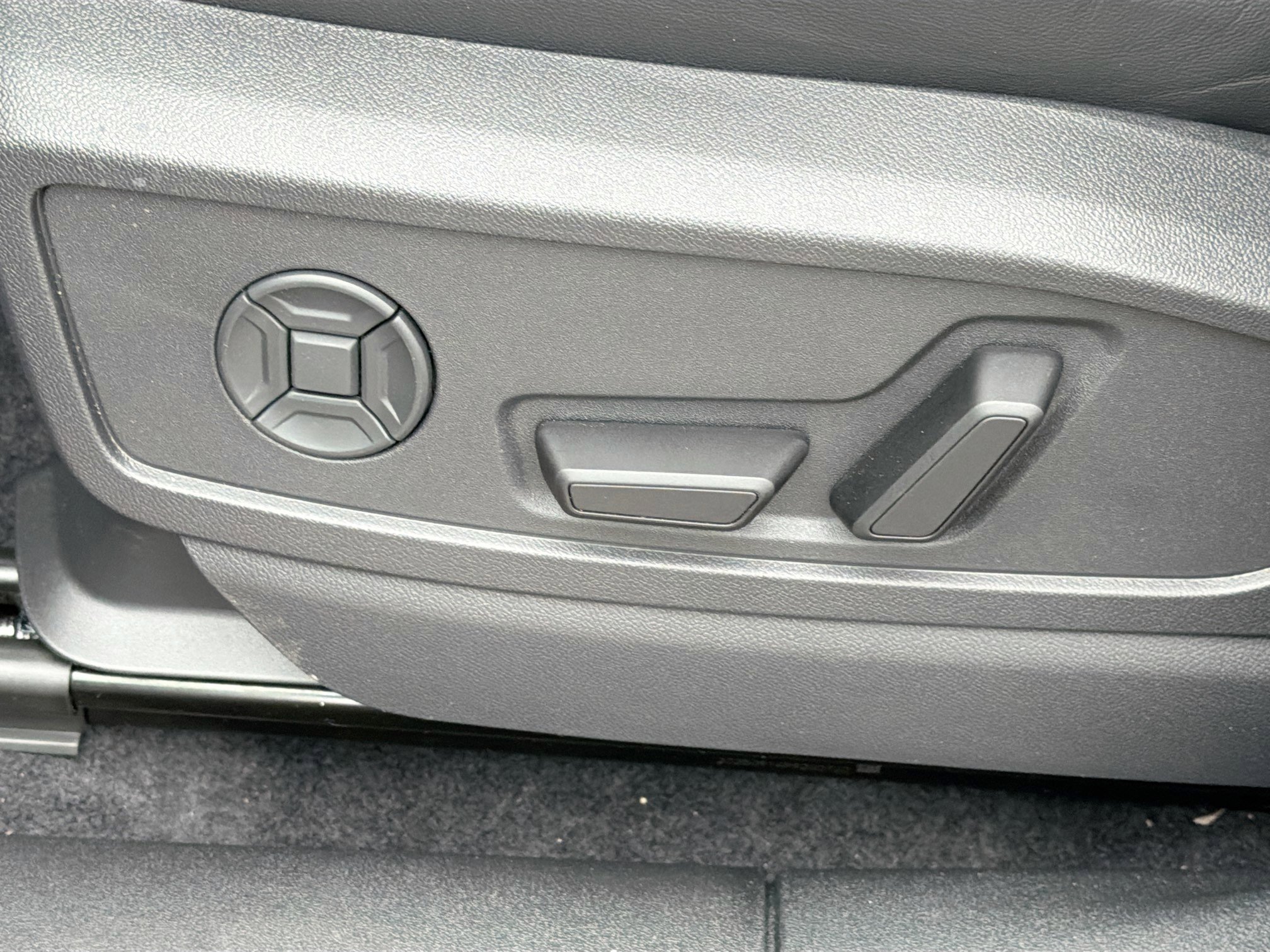 New 2025 Audi Q5 Premium AWD/4WD image 25