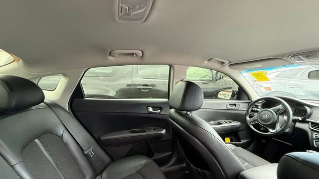 Certified 2018 Kia Optima S image 8