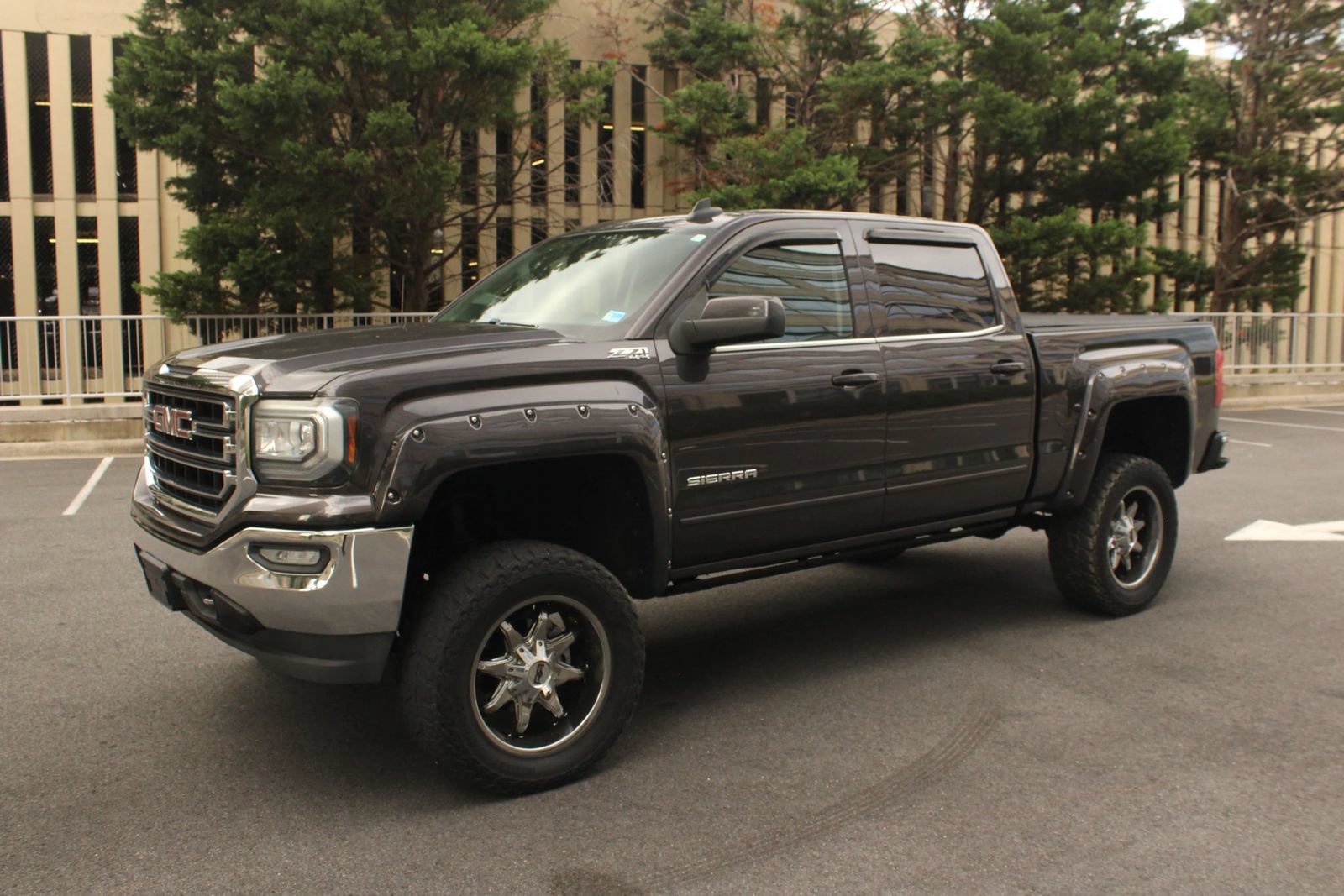 Used 2016 GMC Sierra 1500 SLE w/ SLE Value Package AWD/4WD image 12