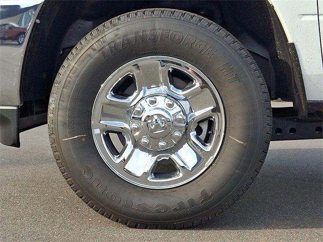 Used 2024 RAM 2500 Tradesman w/ Chrome Appearance Group image 8