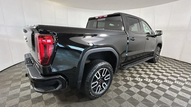 Used 2024 GMC Sierra 1500 AT4 w/ Technology Package AWD/4WD image 2