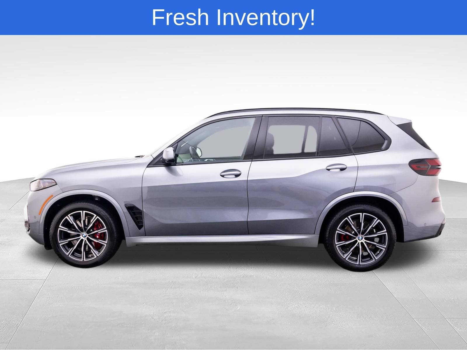 Certified 2026 BMW X5 xDrive40i AWD/4WD image 2
