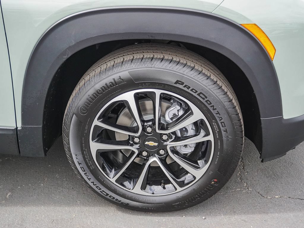 New 2026 Chevrolet TrailBlazer LT w/ LT Cold Weather Package FWD image 9