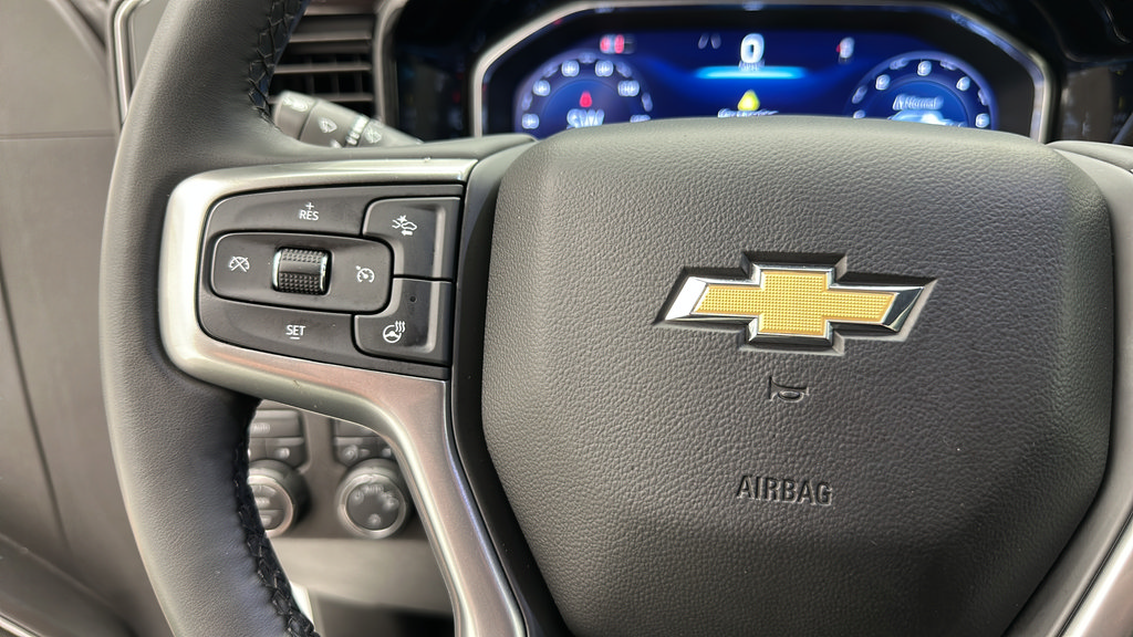 Used 2024 Chevrolet Silverado 1500 LT AWD/4WD image 20
