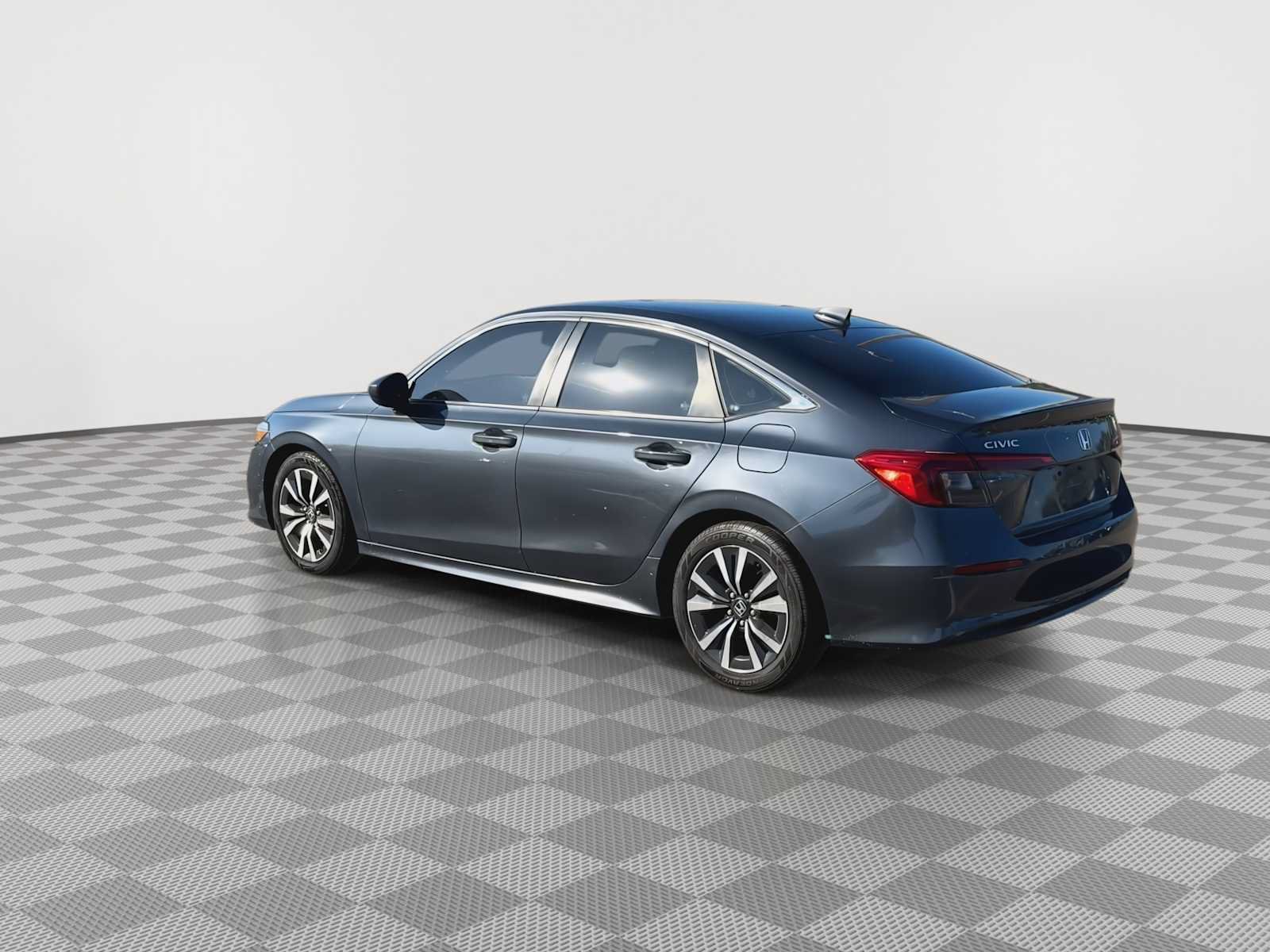 Used 2022 Honda Civic EX image 6