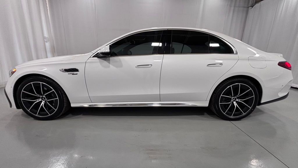 Certified 2025 Mercedes-Benz E 53 AMG e 4MATIC Sedan image 9