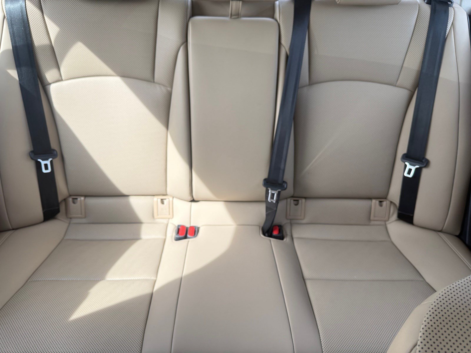 Used 2020 Lexus ES 300h w/ Premium Package FWD image 18