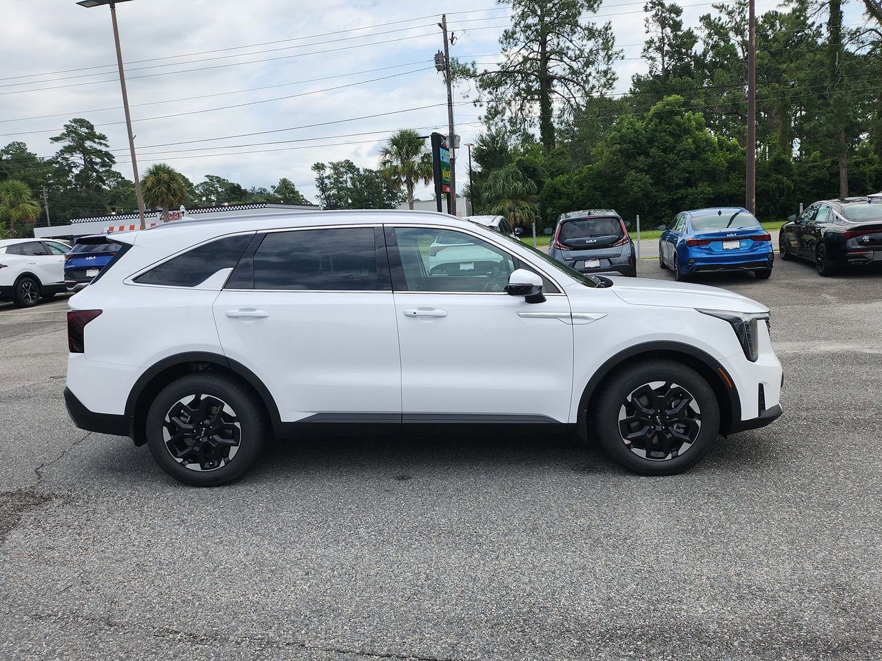 New 2025 Kia Sorento S w/ Panoramic Sunroof Package image 3