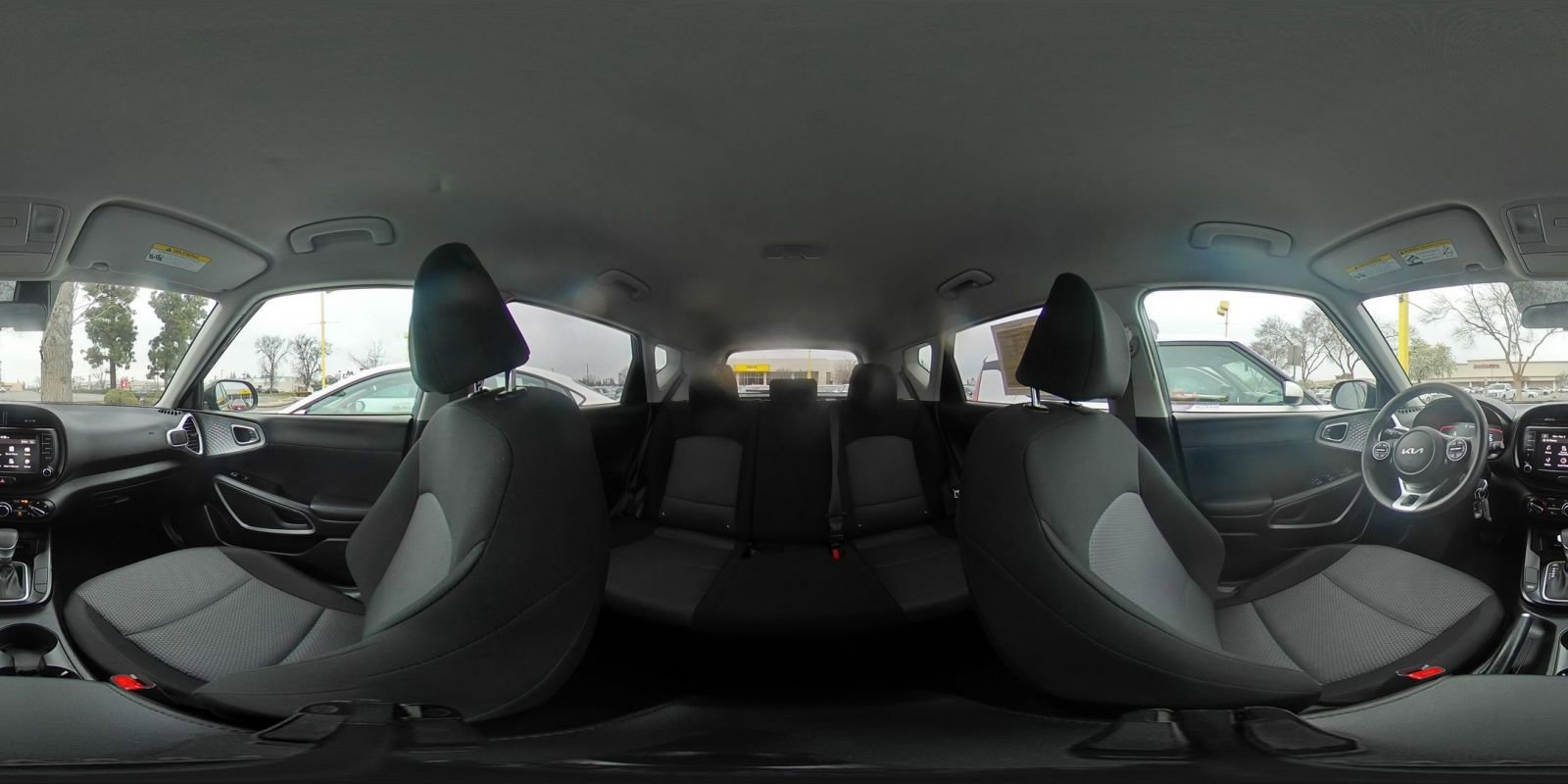 Used 2025 Kia Soul LX w/ LX Technology Package image 40