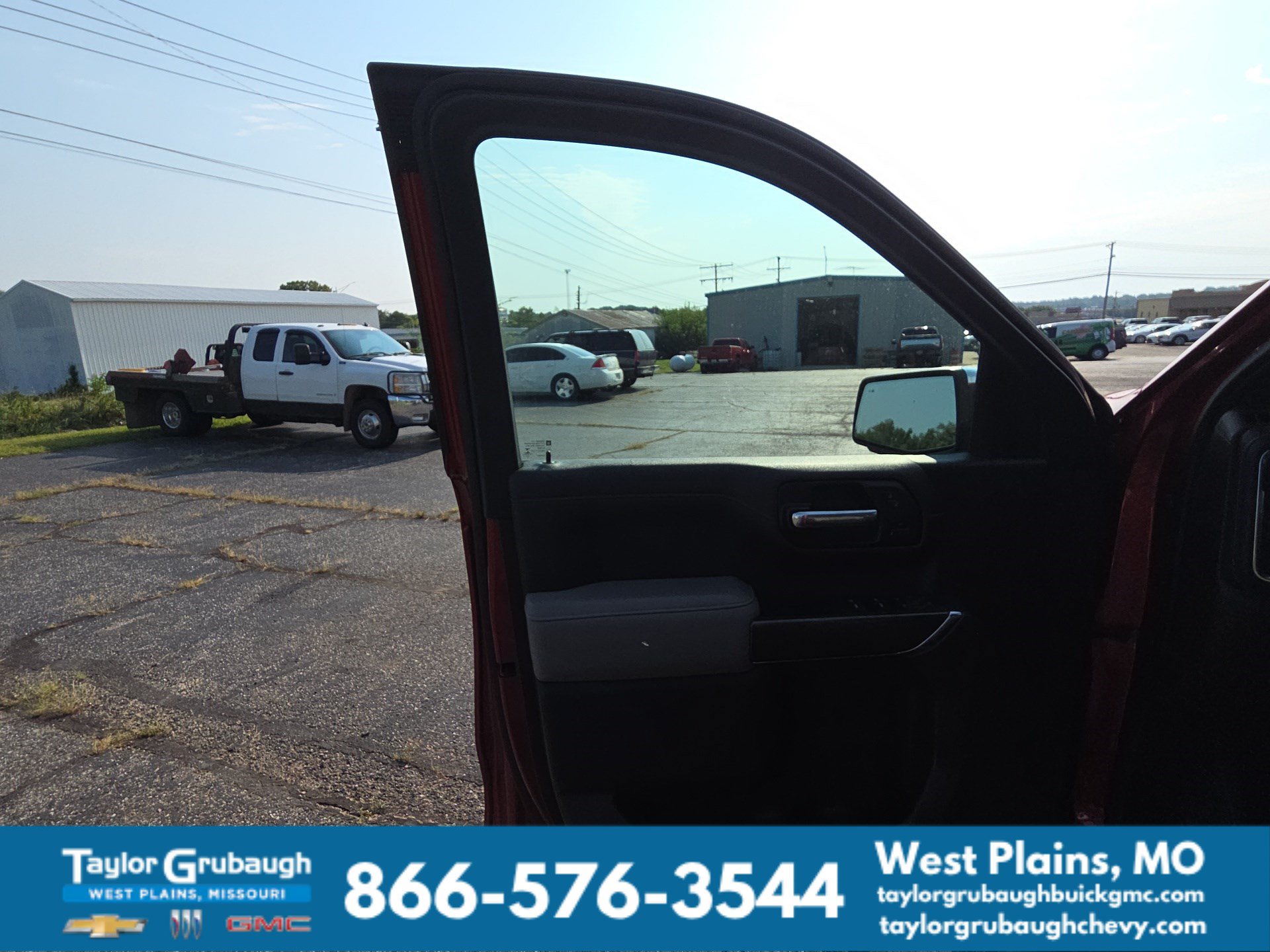 Used 2021 Chevrolet Silverado 1500 LTZ AWD/4WD image 8