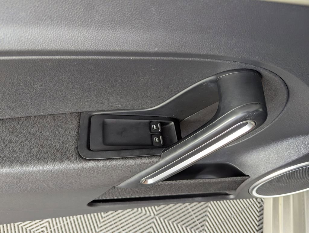 Used 2016 Volkswagen Beetle 1.8T SE image 18