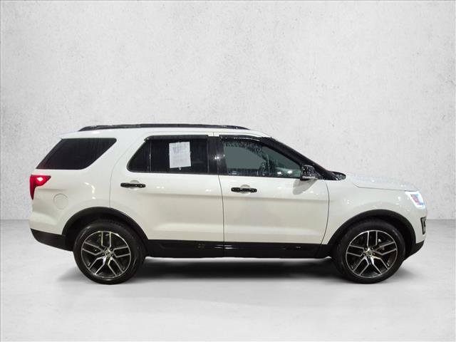 Used 2016 Ford Explorer Sport w/ Equipment Group 401A AWD/4WD image 4