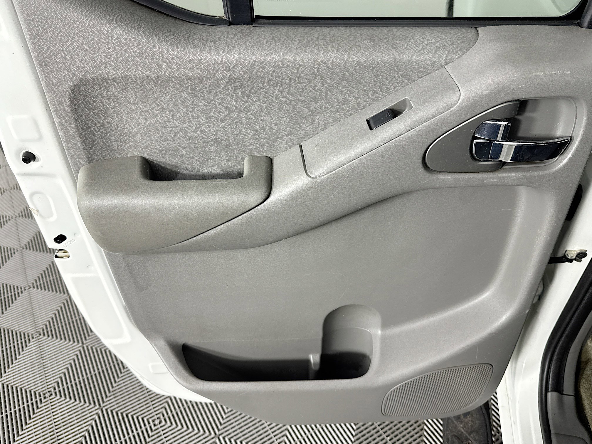Used 2018 Nissan Frontier SV w/ Value Truck Package RWD image 24