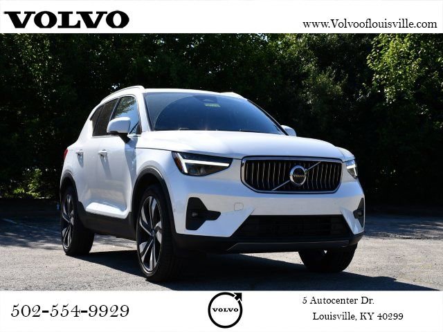 Used 2023 Volvo XC40 B5 Plus w/ Driver Assist Package