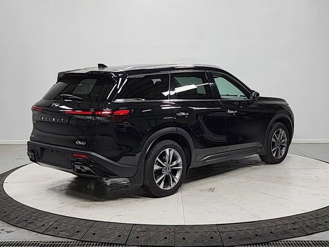 Used 2025 INFINITI QX60 Luxe w/ Cargo Package image 7
