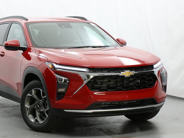 New 2026 Chevrolet Trax LT w/ Driver Confidence Package video 2